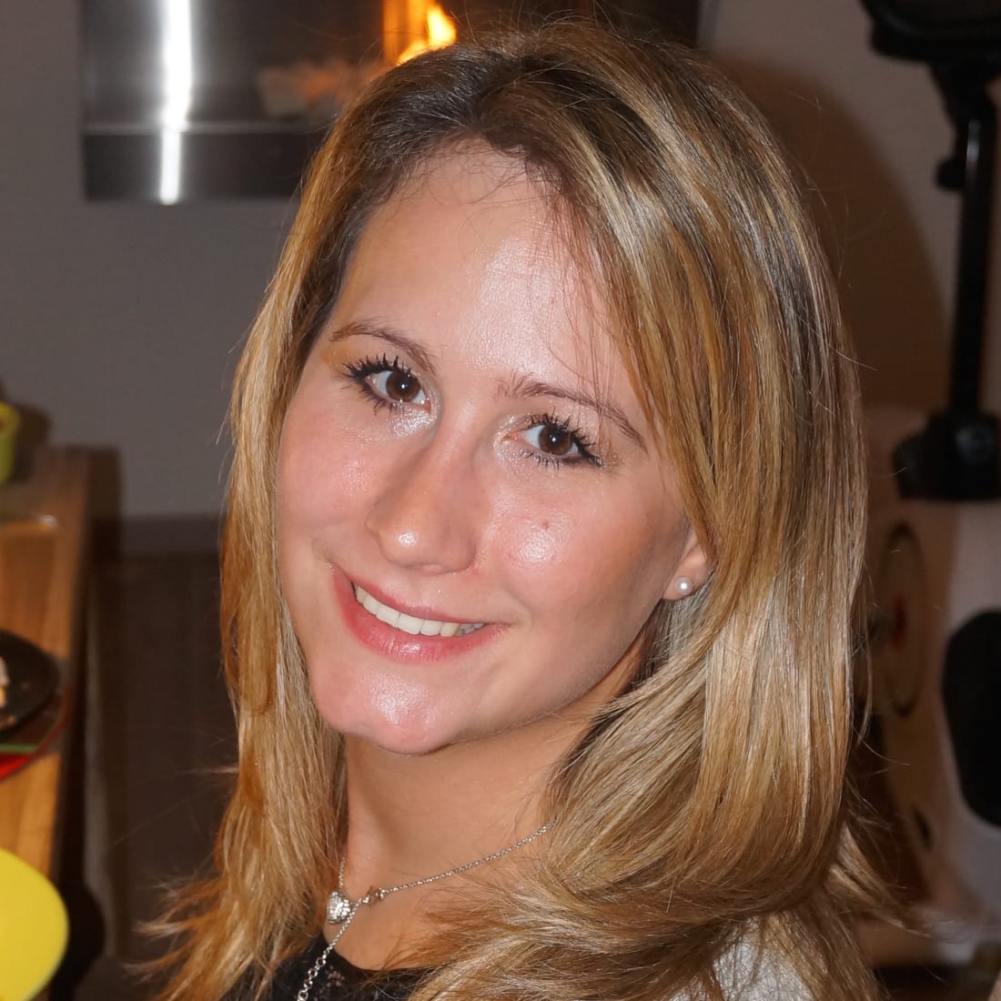 Portrait of Jennifer Köster, recognised early-years educator at Kindertagespflege Windelflitzer